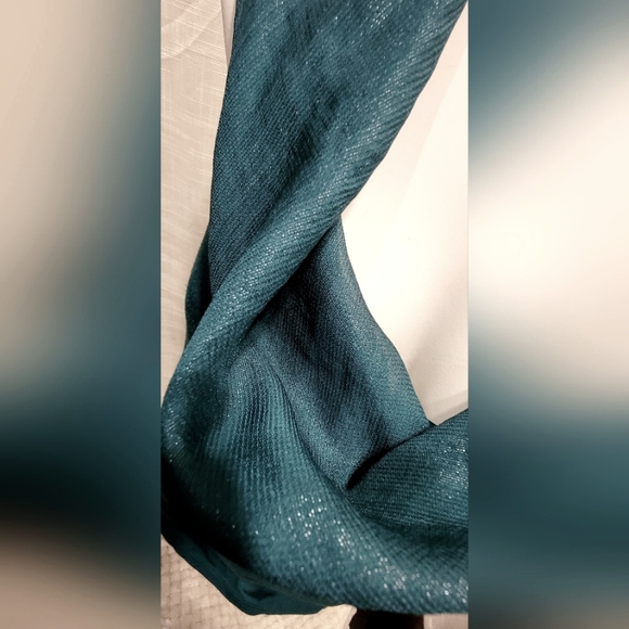 Ann Taylor Sleeveless Cowlneck Shell/Blouse - Picture 6 of 8